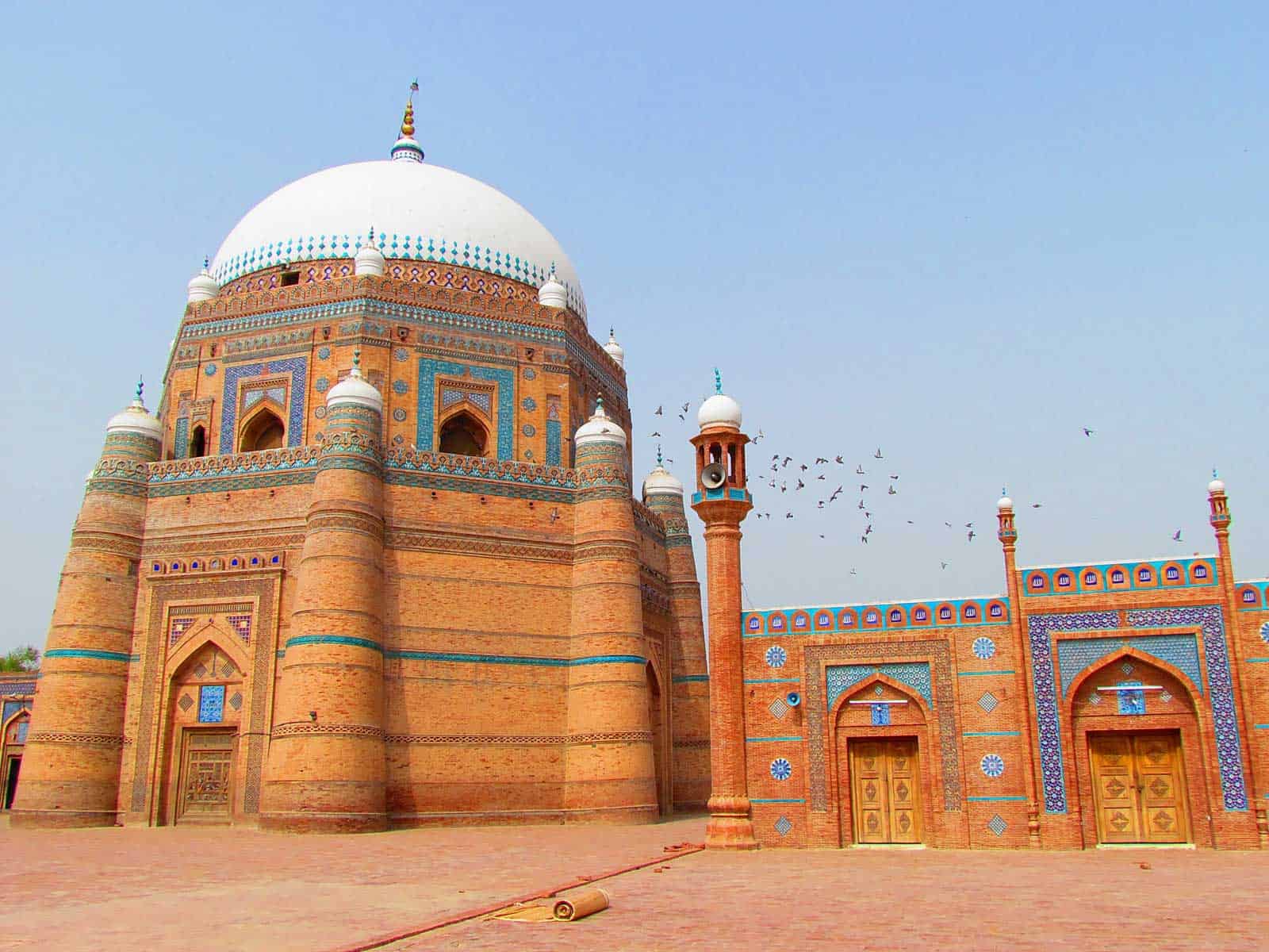 Mughal Treasure Islamic Architecture And Colonial Heritage Tour Active Tours Pakistan 2196