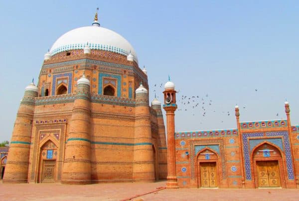 Mughal Treasure, Islamic Architecture & Colonial Heritage Tour