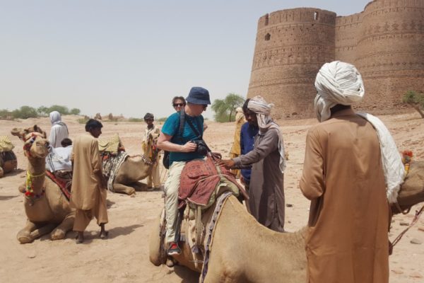 Cholistan Desert Camel Safari (7)