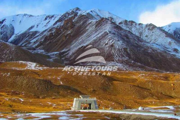 Hunza-Valley-Tour-Magnificent-Karakorum-Highway-Tour-10