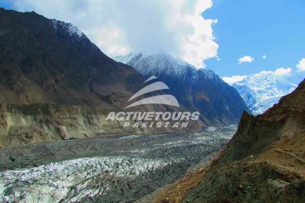 Hunza-Valley-Tour-Magnificent-Karakorum-Highway-Tour-12